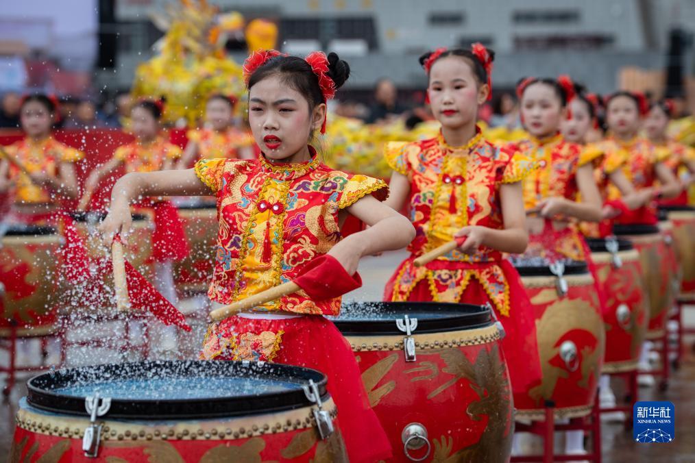 中国银河国际